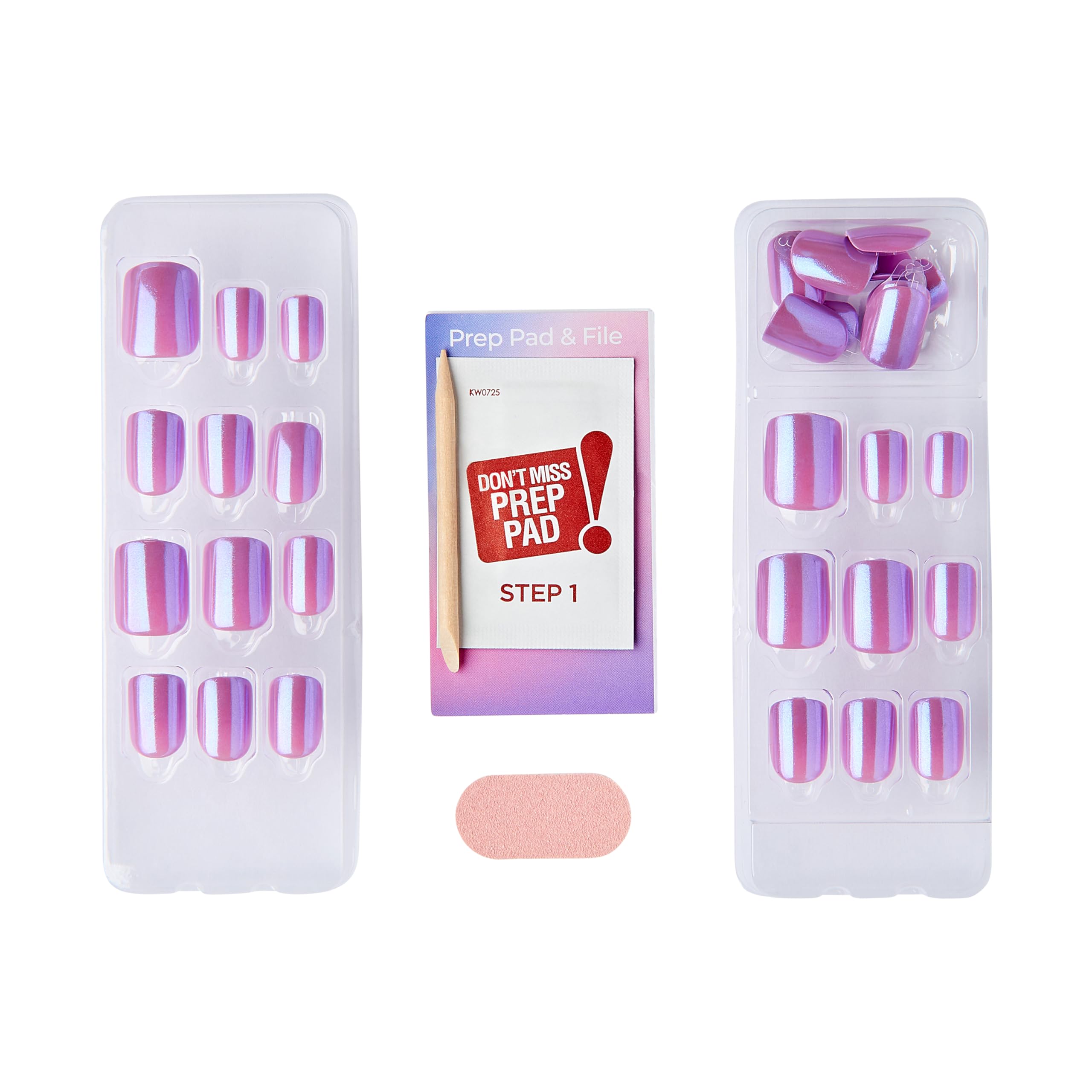 imPRESS 30-nail display with short squoval shapes