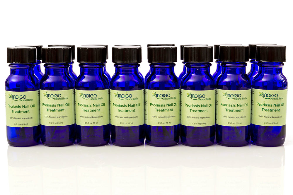 Indigo Natural Herbs Psoriasis Nail Oil Care close-up of oil texture, fragrance-free.