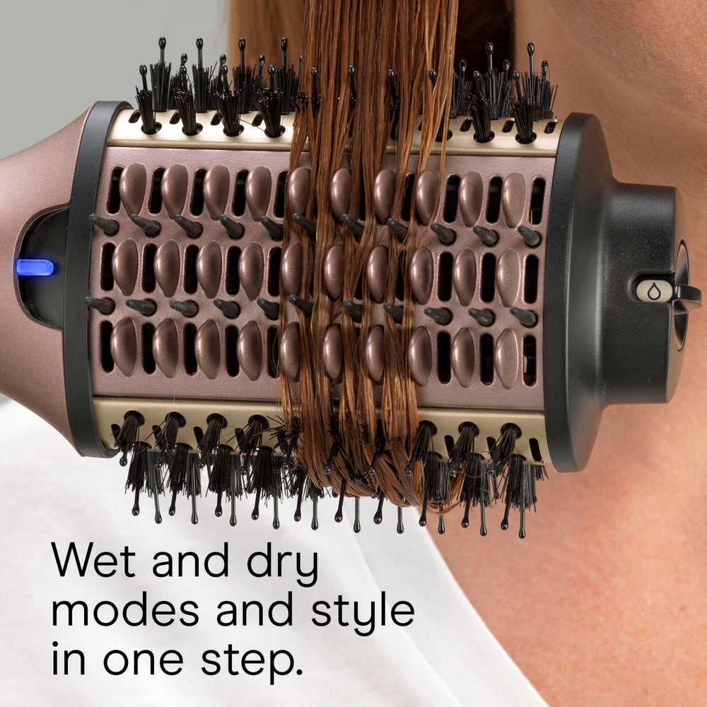 Wet Mode dries and styles damp hair in one step with InfinitiPRO.