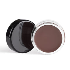 Inglot AMC Eyeliner Gel matte finish close-up for a velvety look.