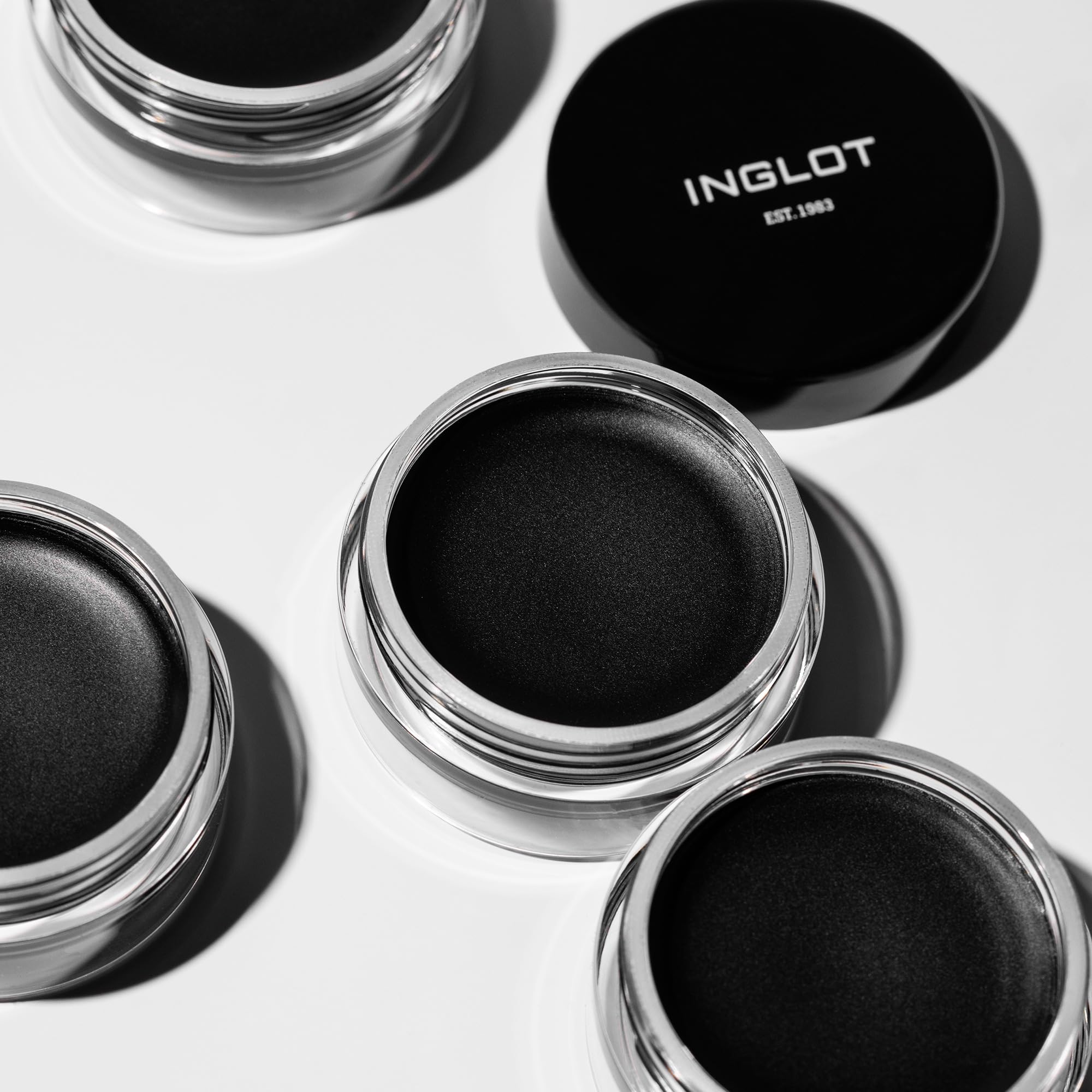 Inglot AMC Eyeliner Gel travel-friendly tube fits in on-the-go bags.