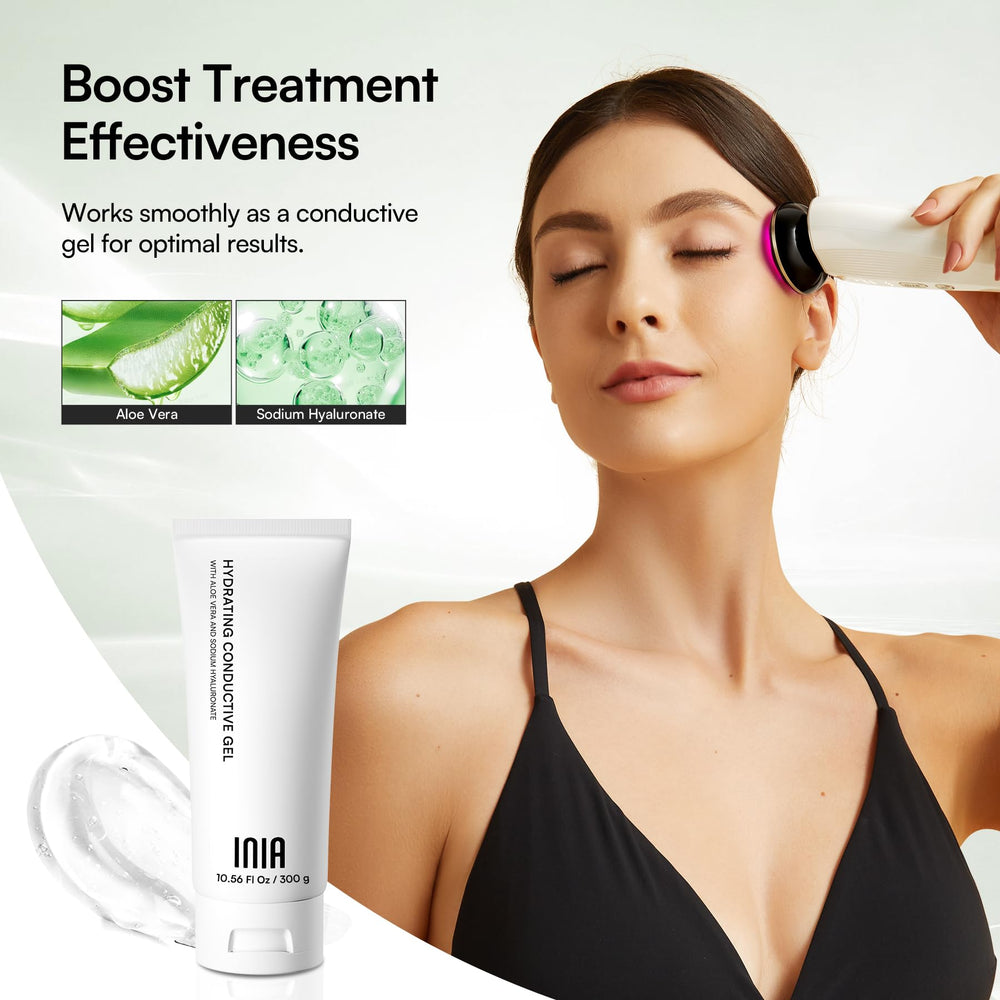 INIA 3-in-1 device in Tighten mode to improve firmness and soften fine lines.