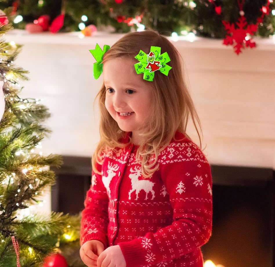 INLOLLY Griench clip on green bow boosts festive mood without heaviness