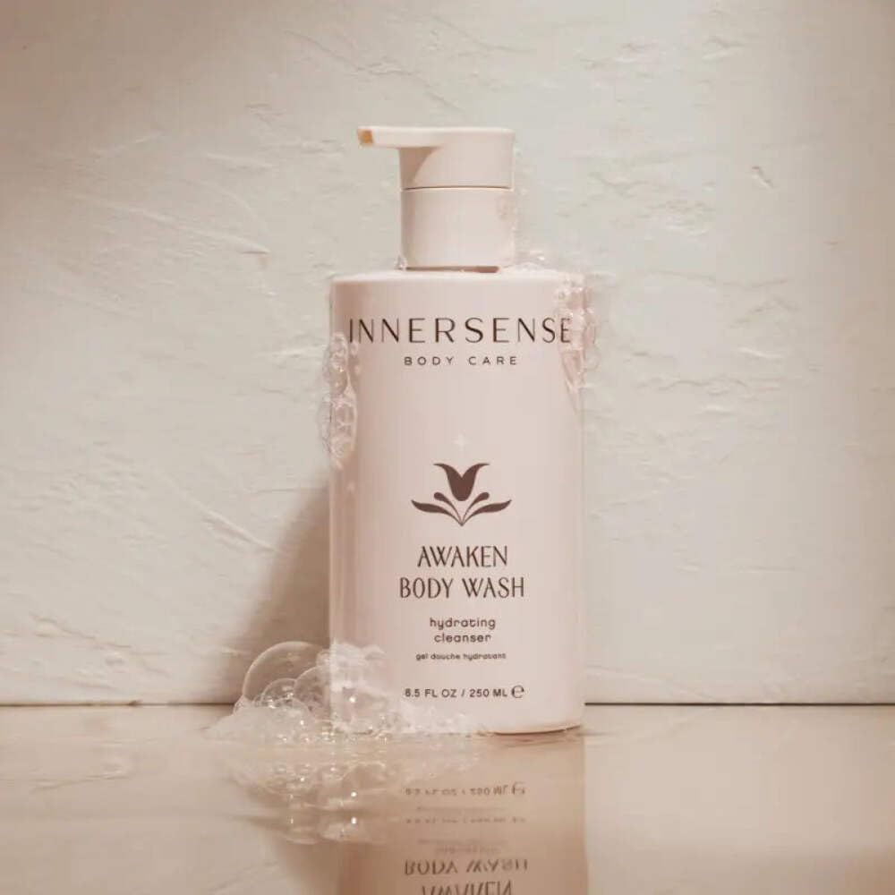 INNERSENSE Awaken Body Wash Meyer lemon fragrance for a refreshing shower.