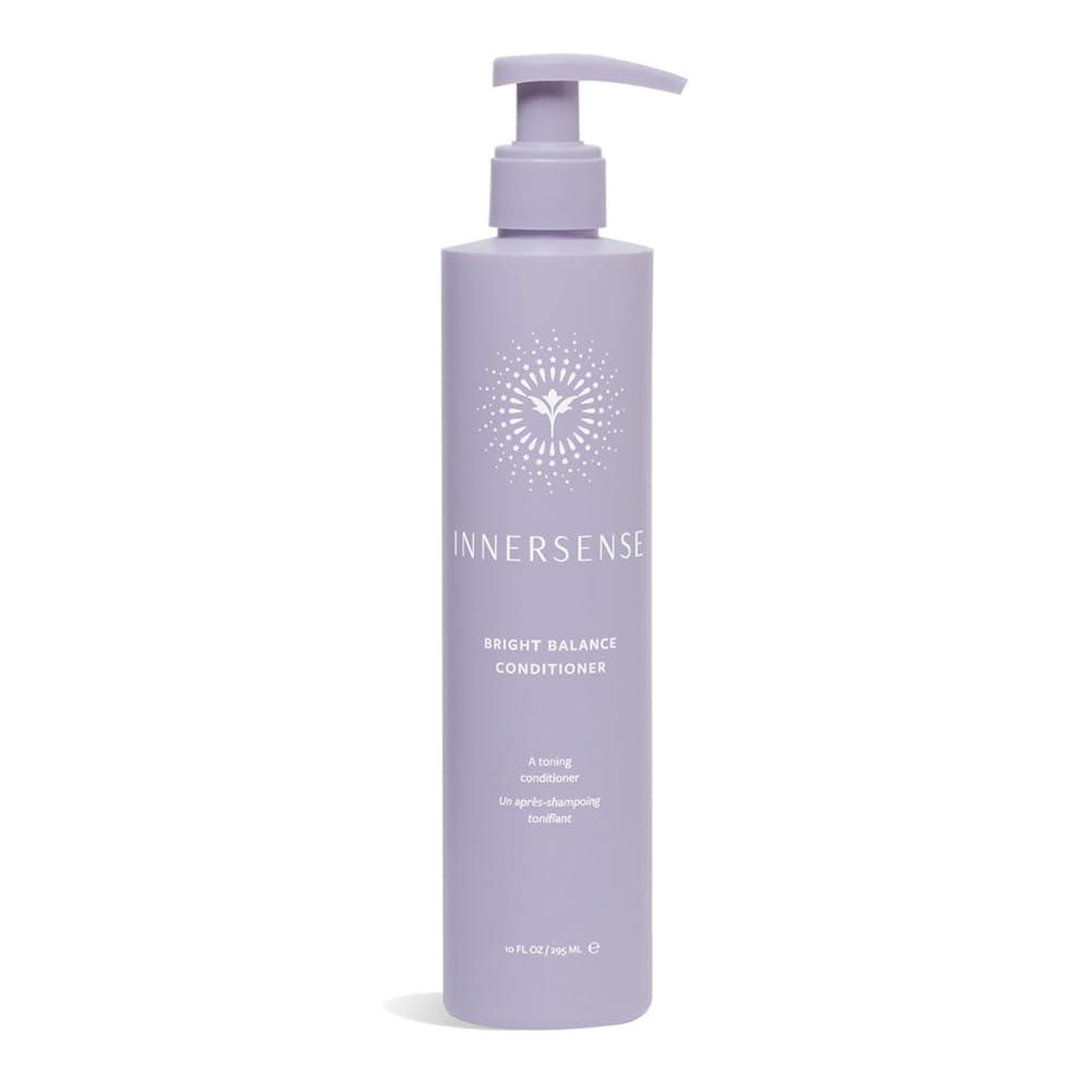 INNERSENSE Bright Balance bottle pour shows even distribution for color-safe conditioning