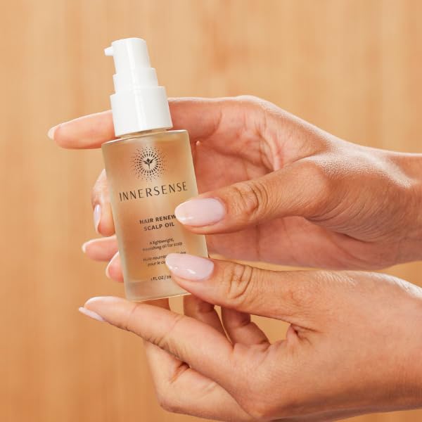 INNERSENSE Scalp Oil drops ready for application offering non-greasy nourishment