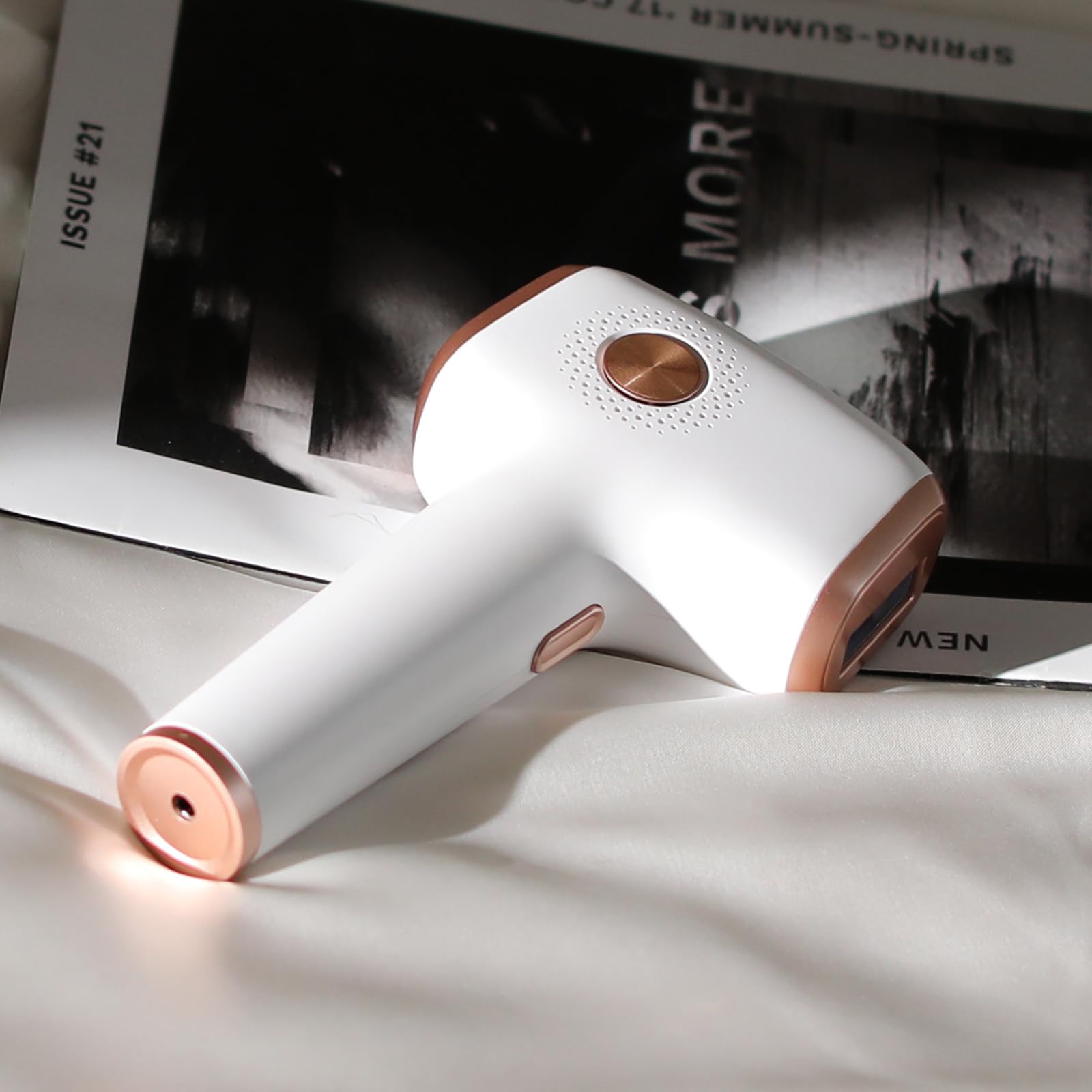 INNZA IPL device powered with plug-in adapter for uninterrupted sessions