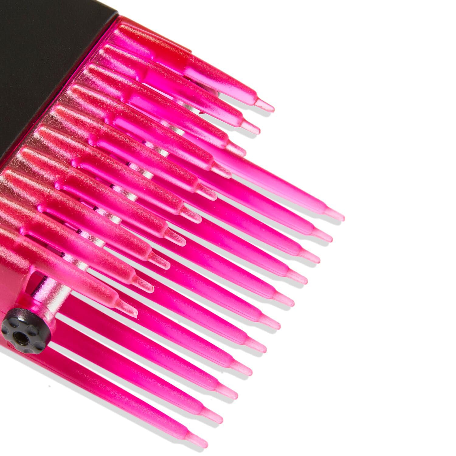 Ion Universal Attachment teeth close-up emphasizes heat tolerance for even contact