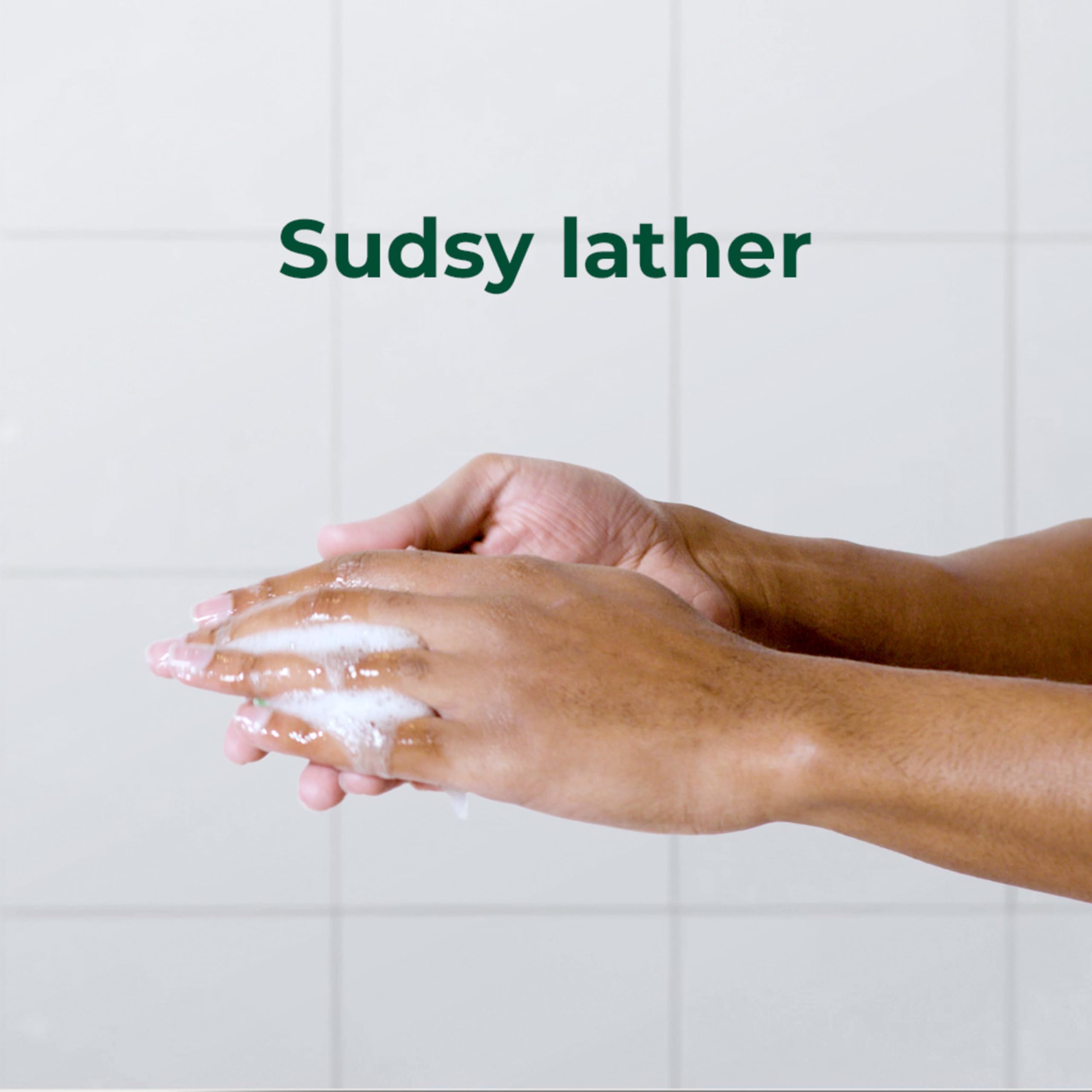 Irish Spring Aloe Mist label detail focuses on natural ingredients and fragrance.