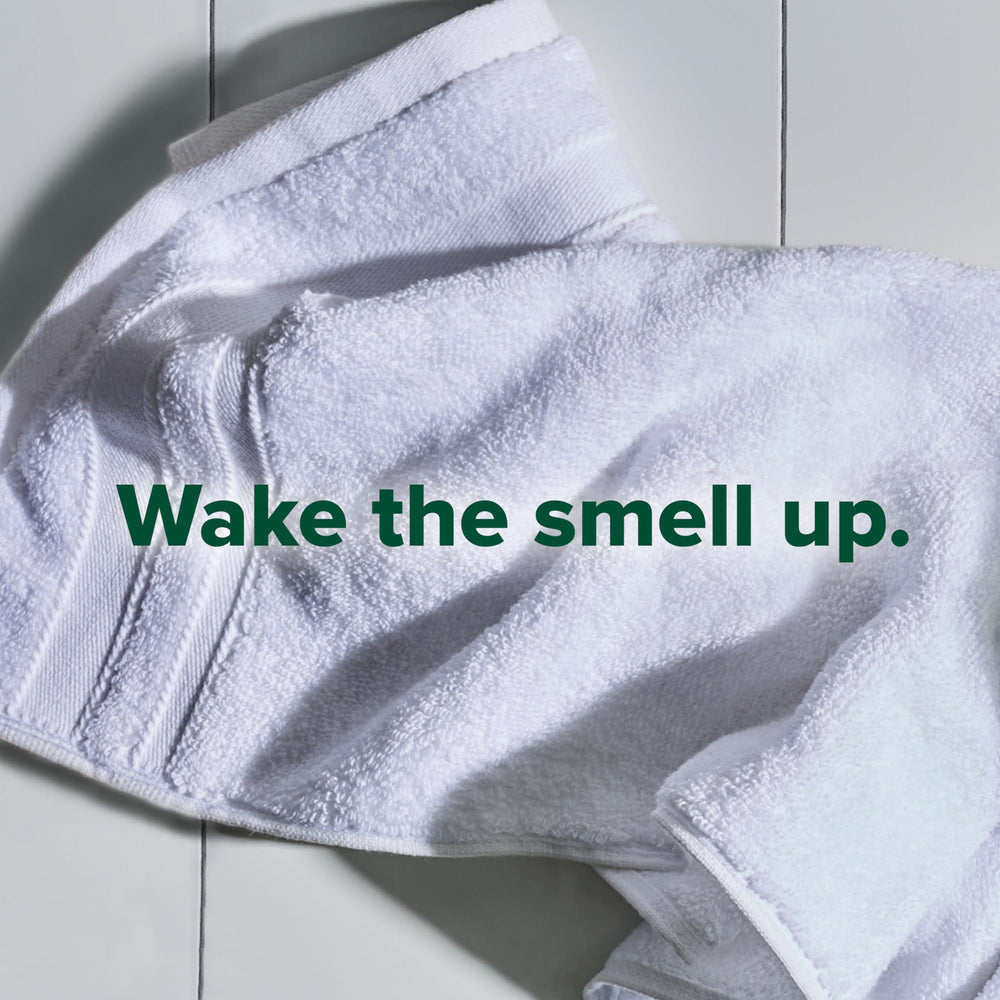 Irish Spring Aloe Mist hands-lather close shot showcases creamy texture and scent.