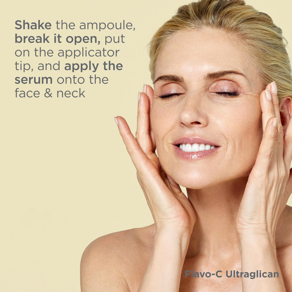 10 ampoules of ISDIN Flavo-C Ultraglican serum for daily use.