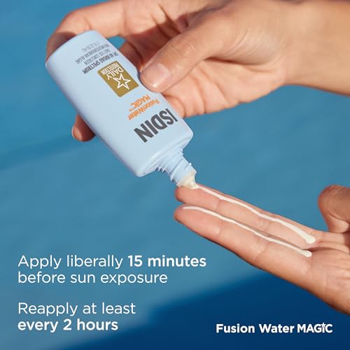 ISDIN Fusion Water MAGIC Allure Best of Beauty 2025 badge highlights prestige.