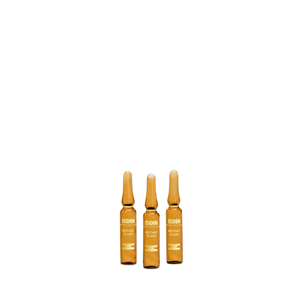 ISDIN Isdinceutics Instant Flash ampoules hydrate skin for radiant glow