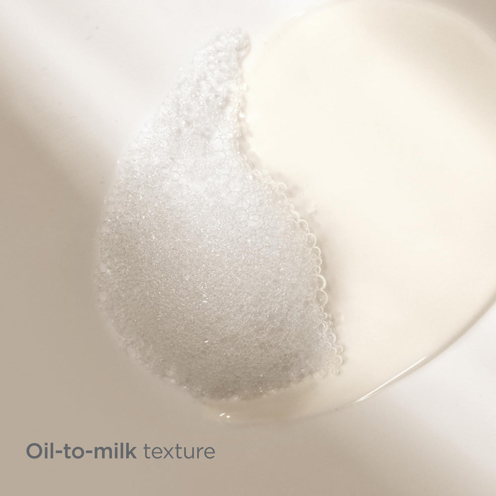 Isdinceutics Essential Cleansing Oil olive oil drizzle highlights Mediterranean nourishment.
