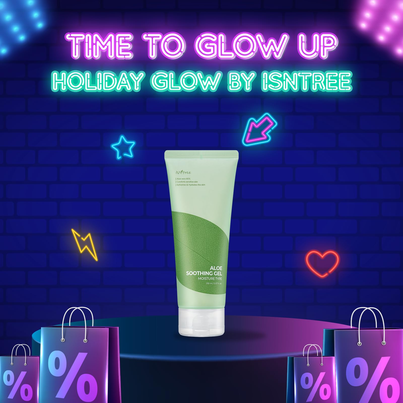 IsNtree Aloe Soothing Gel texture close-up highlights smooth, easy-to-spread moisture.