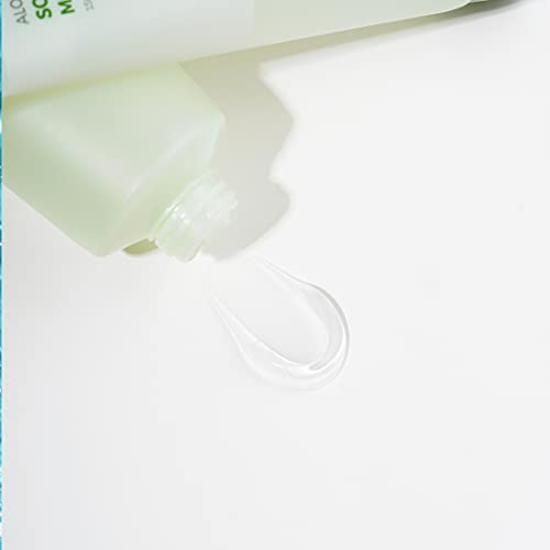 IsNtree Aloe Soothing Gel quick-apply formula ideal after cleansing.