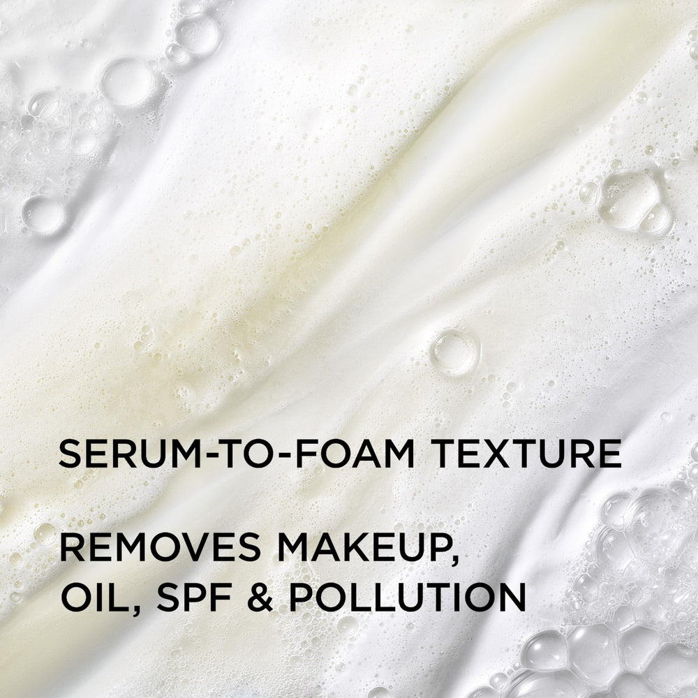 IT Cosmetics Confidence in a Cleanser foaming texture closeup for daily cleansing