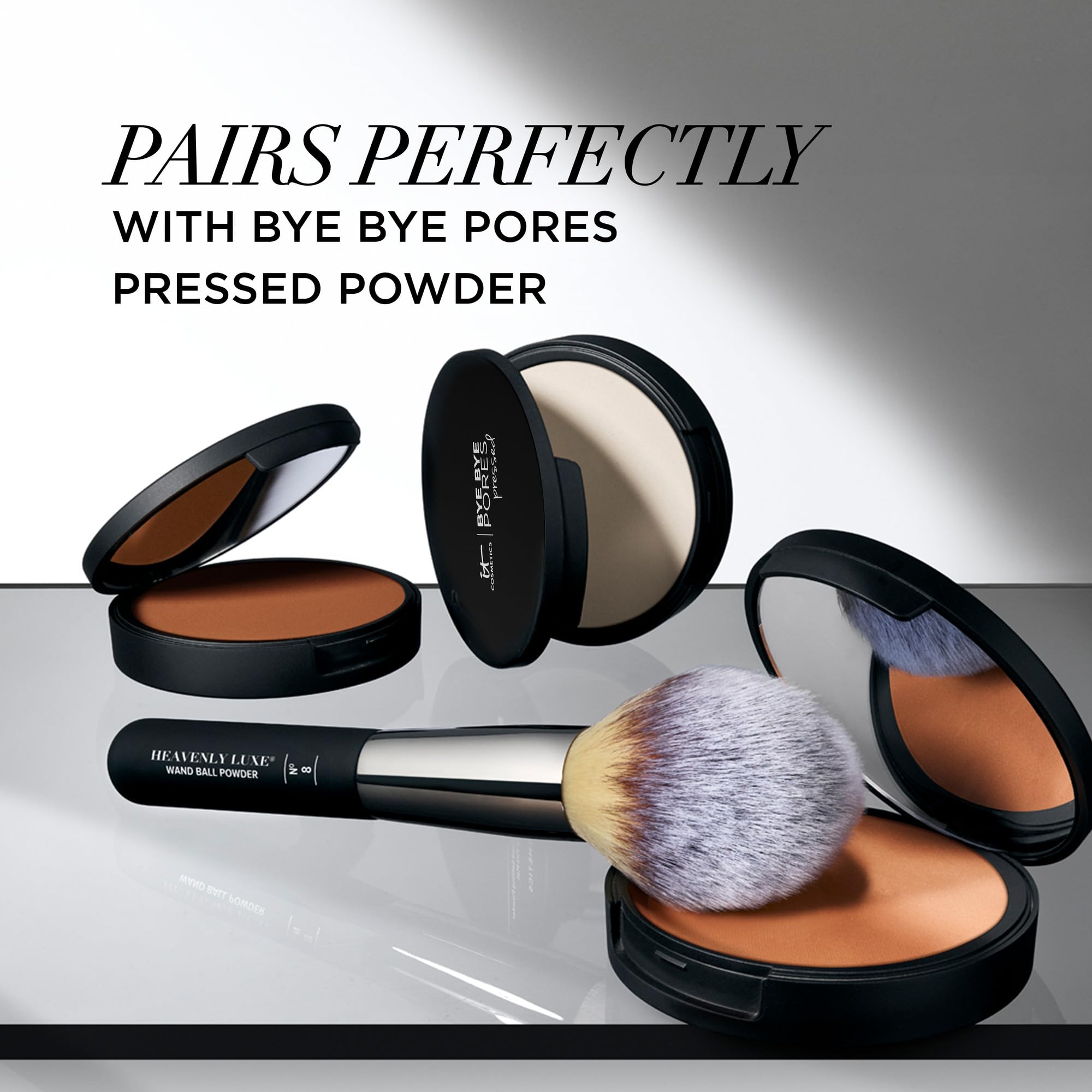 IT Cosmetics Heavenly Luxe Wand Ball Brush ideal for loose and pressed powders
