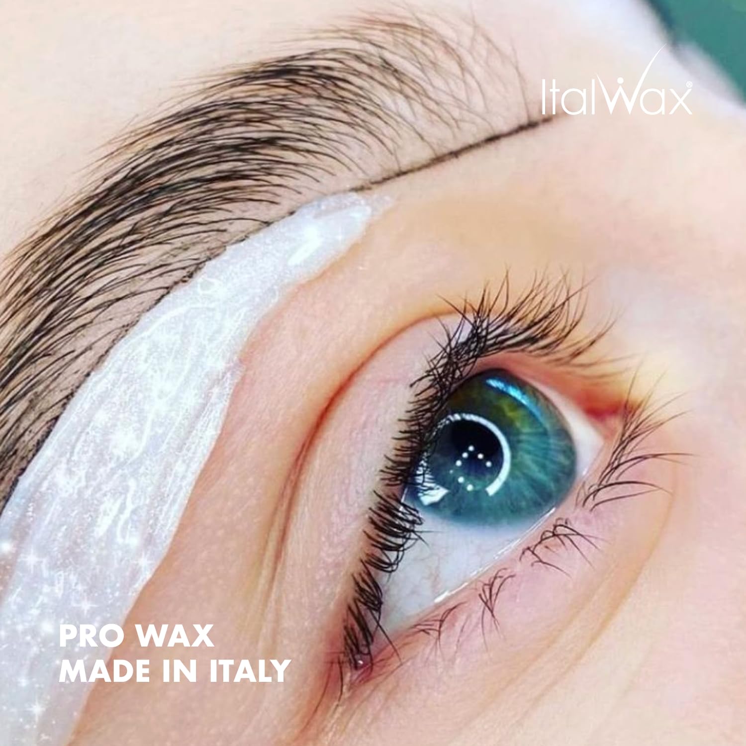 Italwax Top Line Crystal packaging used in a professional waxing setup for reliable results.