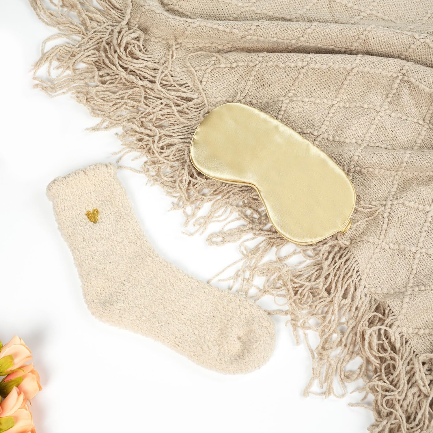 Ithmahco Thinking of You Gift Basket silky eye mask blocks light for restful moments