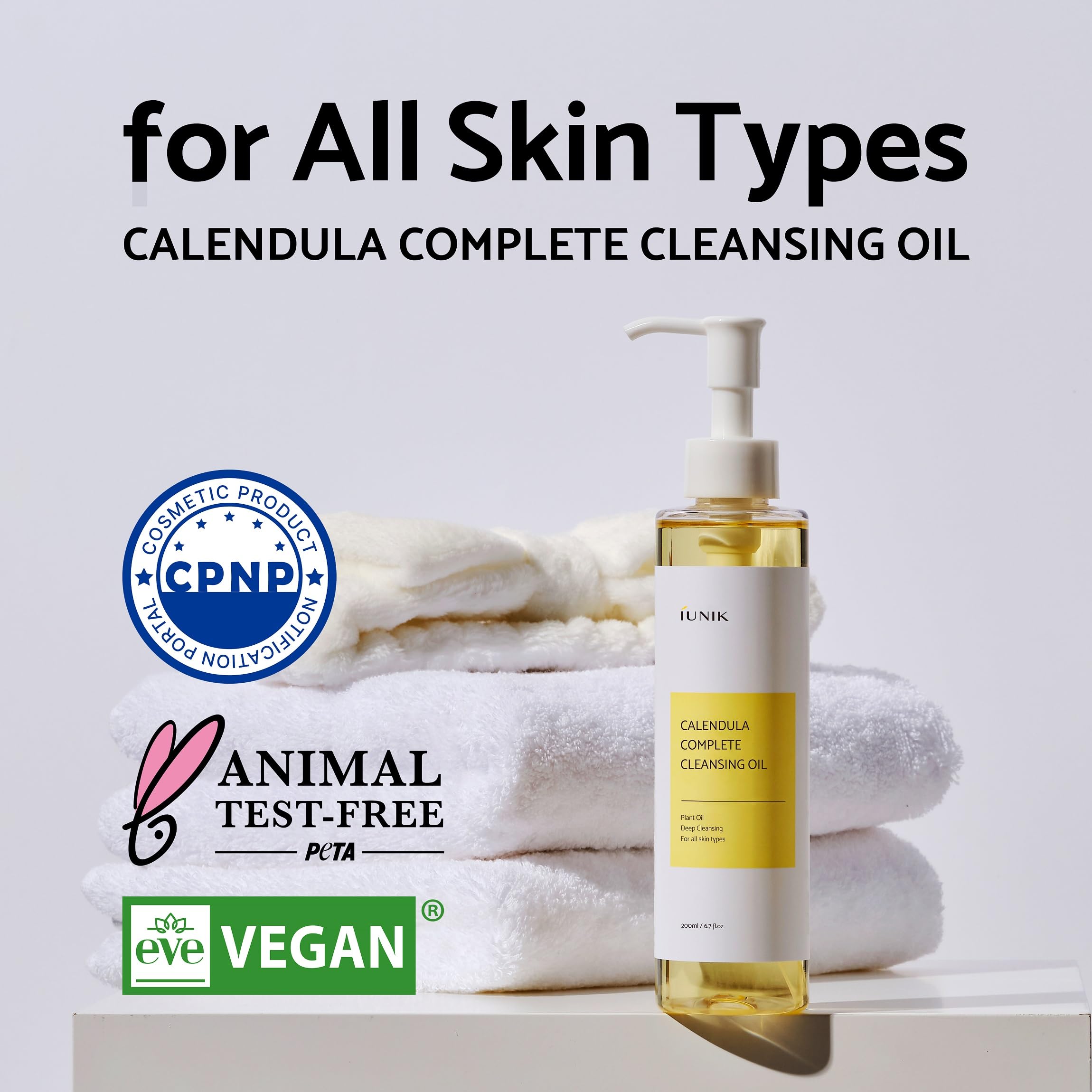 IUNIK cleansing oil texture on hand highlights smooth, non-irritating cleansing feel.