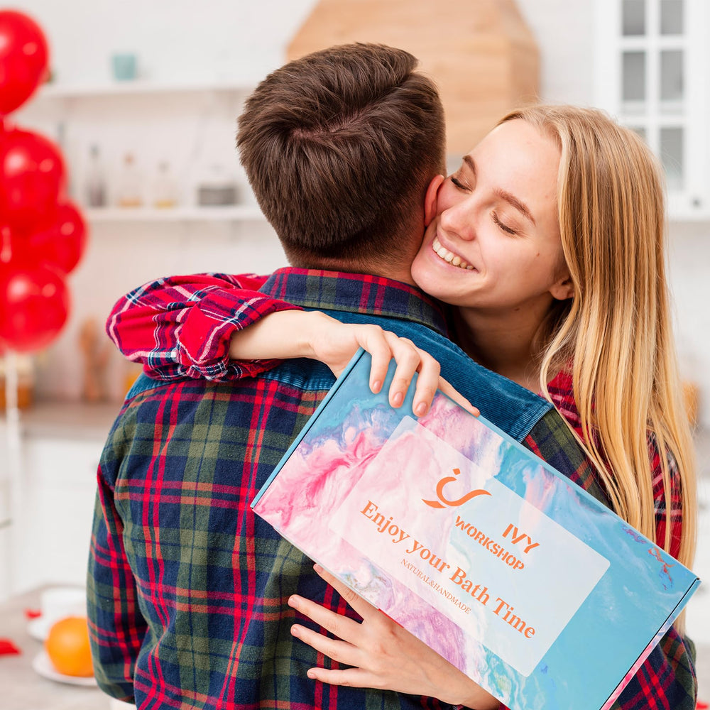 IvyWorkshop bath bombs travel-friendly kit shown with compact packaging