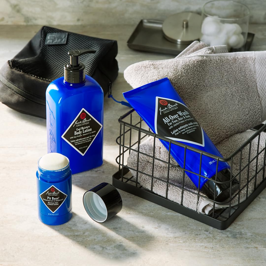 Jack Black Pit Boss citrus mint oakmoss fragrance detail conveys refreshing scent