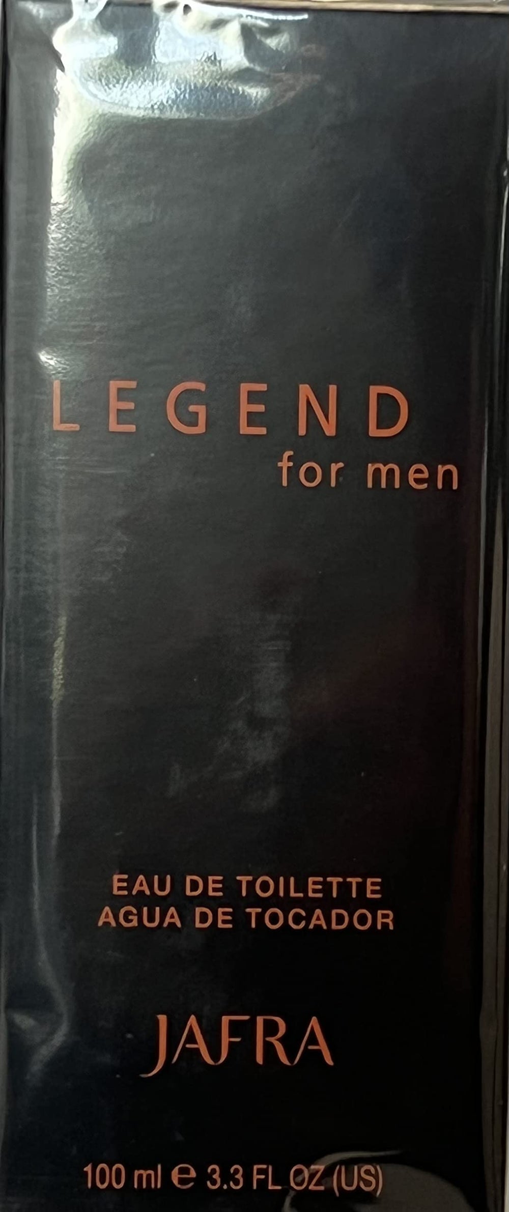JAFRA Legend for Men model wearing fragrance hints at sophisticated evening allure.