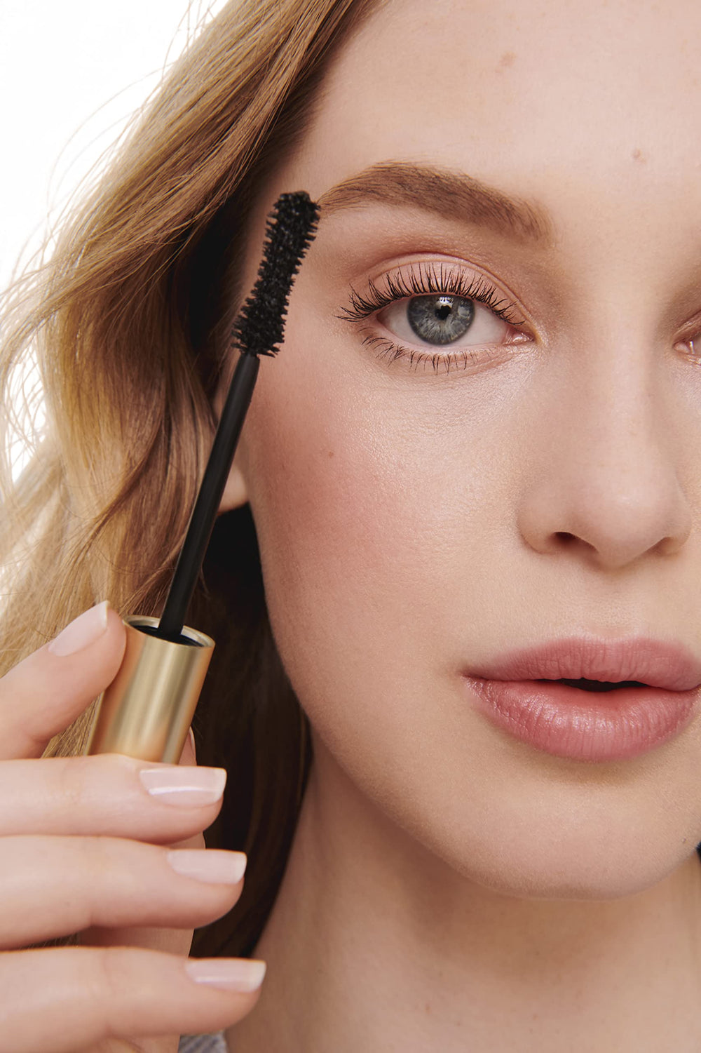 Jane Iredale Beyond Lash Mascara on eyes displaying bold black ink color payoff