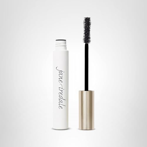 Jane Iredale Beyond Lash Mascara in use with inner and outer corner application