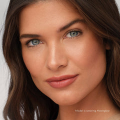 Jane Iredale PureBronze Shimmer Bronzer Palette compact open shows blendable shades for custom warmth.