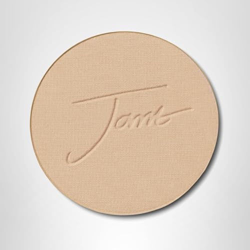 Jane Iredale PureMatte powder offers wheat-free formulation for sensitive-skin routines.