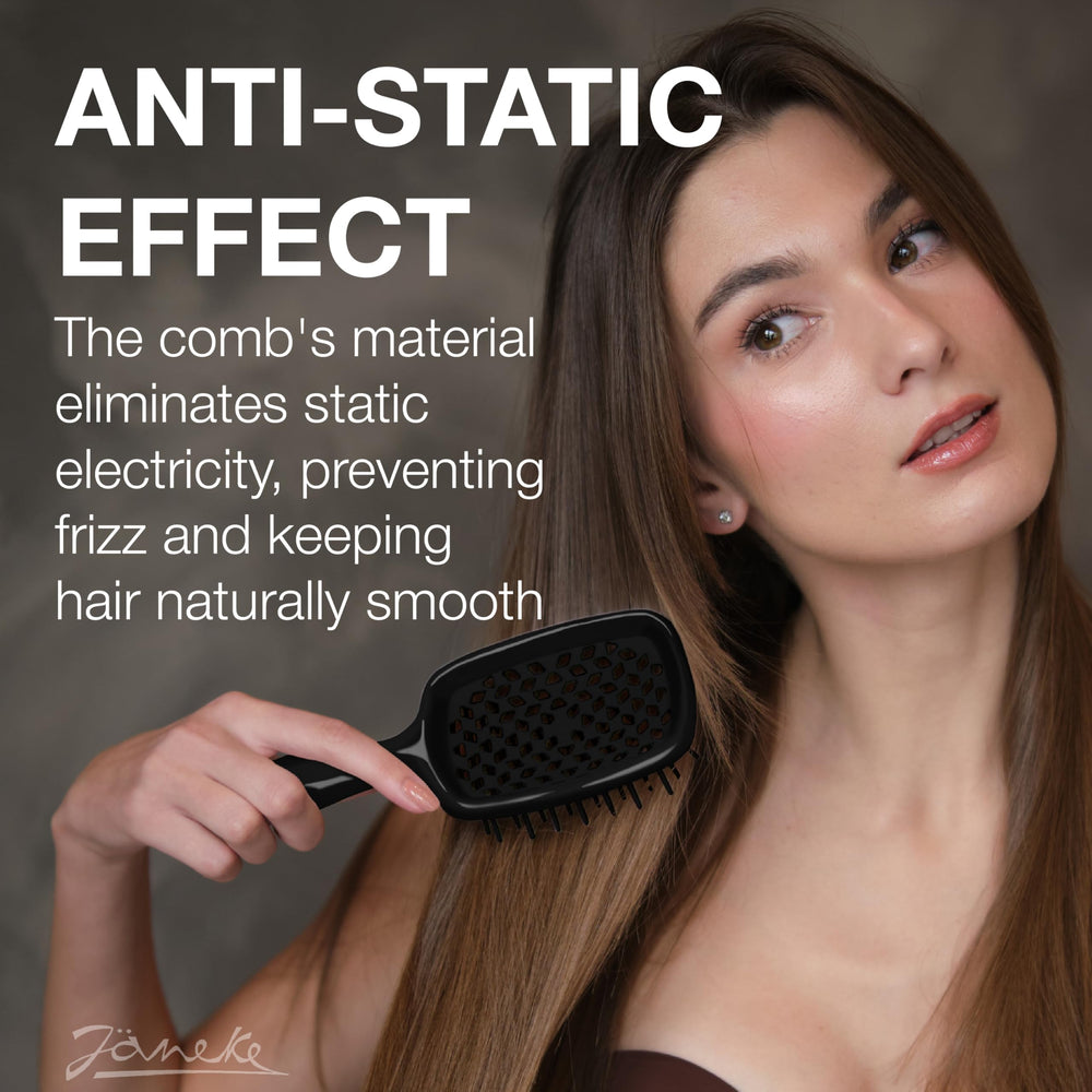 Janeke Superbrush ergonomic handle supports comfortable daily brushing for all hair types