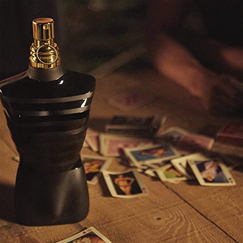 Jean Paul Gaultier Le Male Le Parfum Intense spray action on skin for confident projection