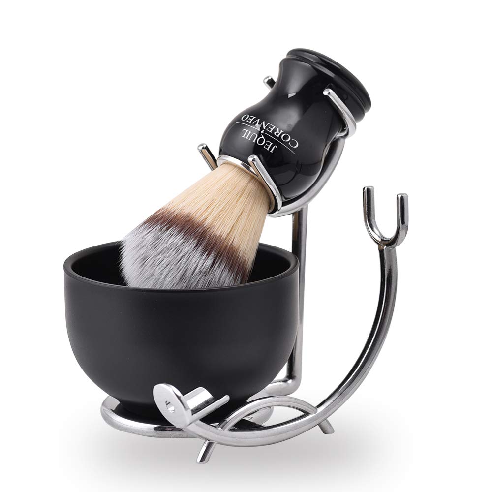 JEQUIL&CORENVEO Deluxe shaving brush close-up showing soft hair for rich lather.