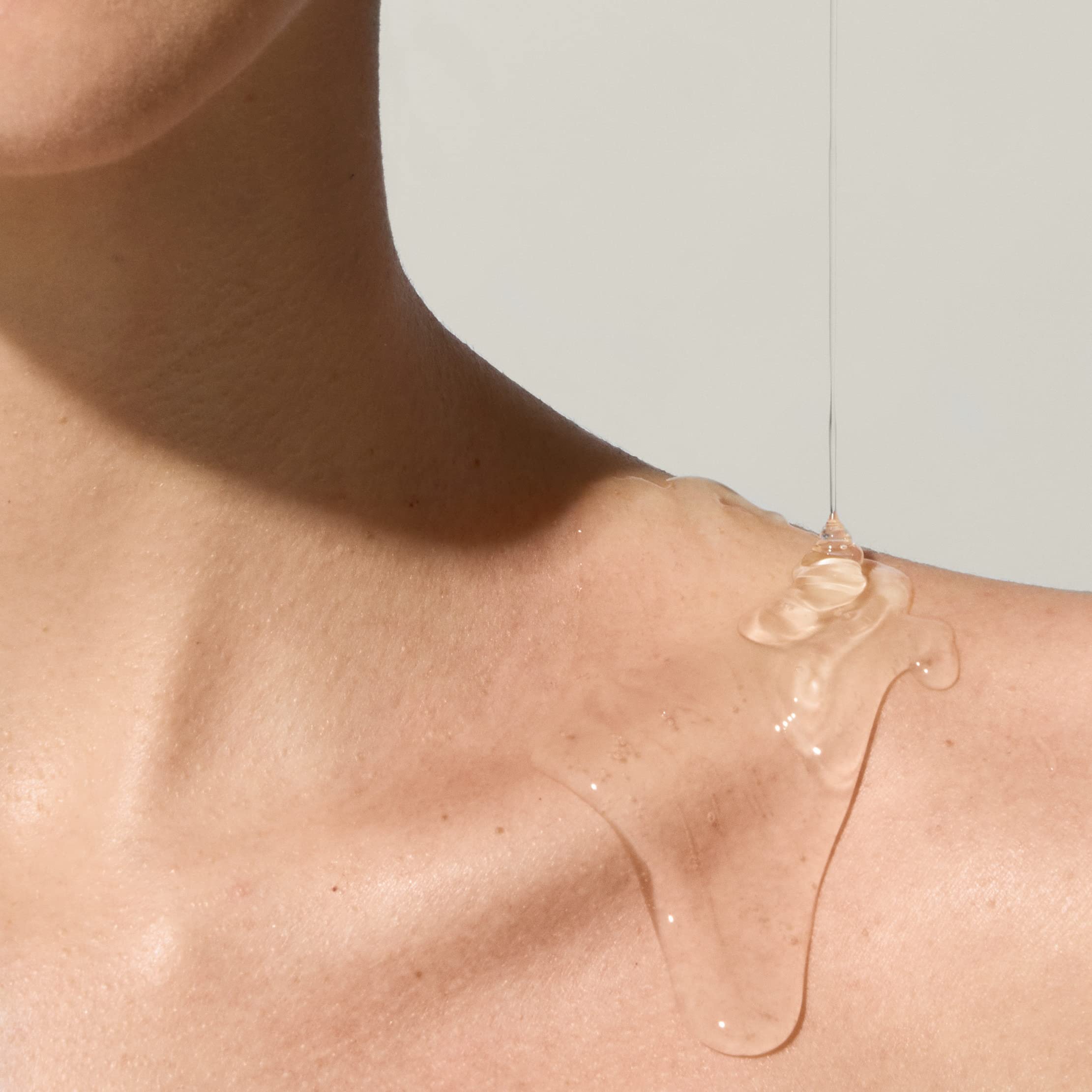 JESS BEAUTY Face Reset Cleanser massage motion during cleansing ritual
