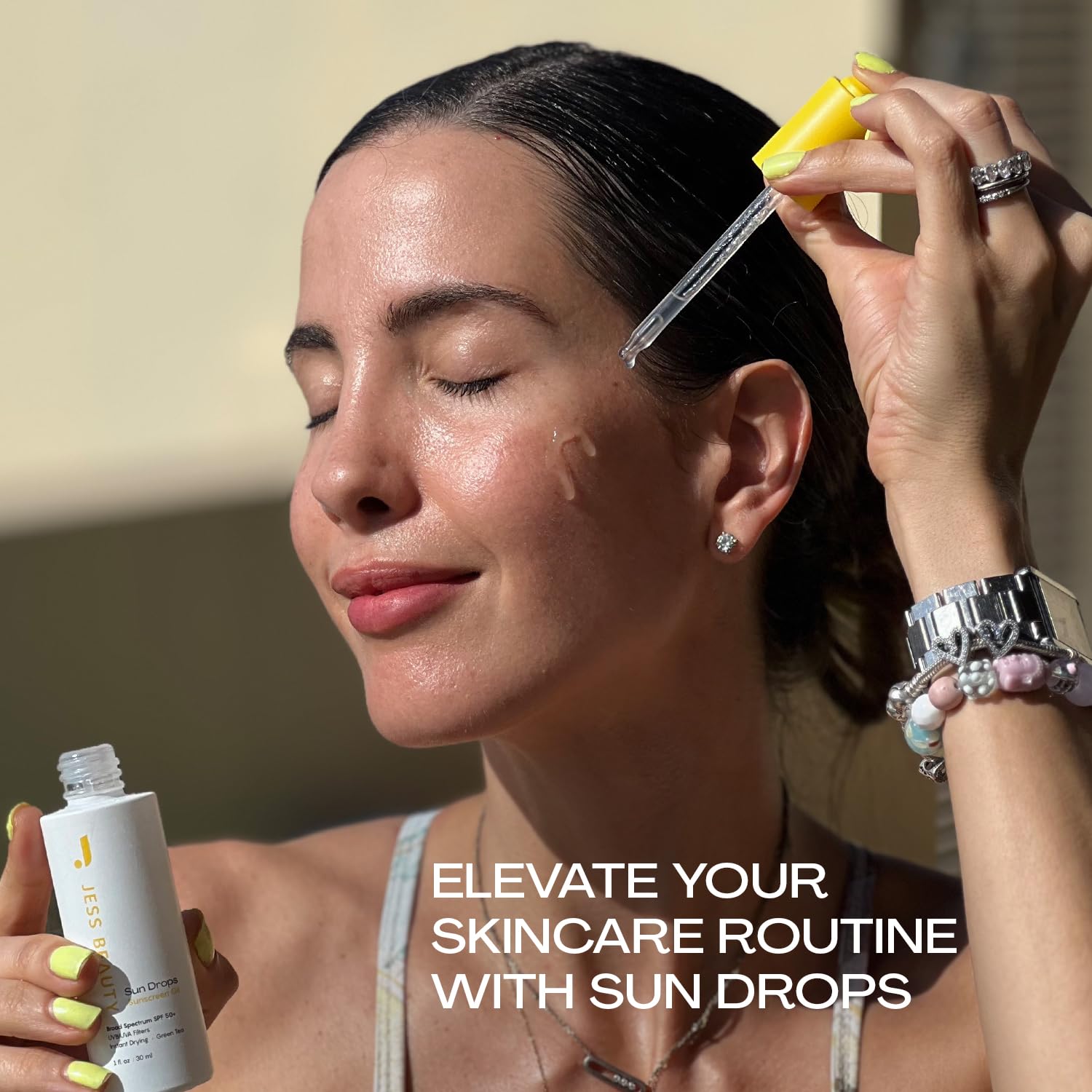 Jess Beauty fast-drying oil absorbed quickly without greasy residue on skin.