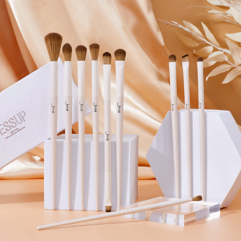 Jessup highlighting brush adds lift with soft, radiant finish.