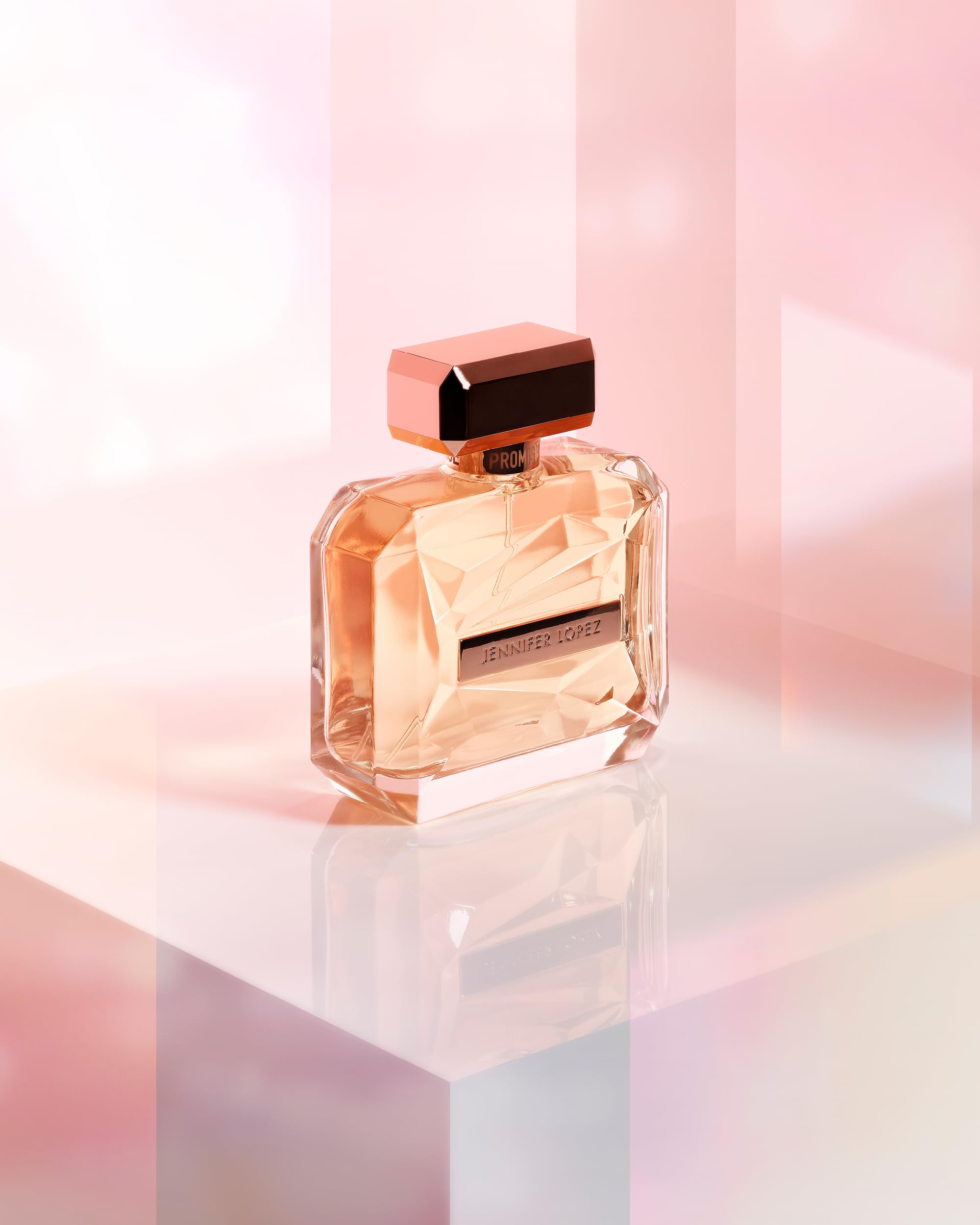 Jennifer Lopez Promise gift-ready bottle great for celebrations and special occasions.