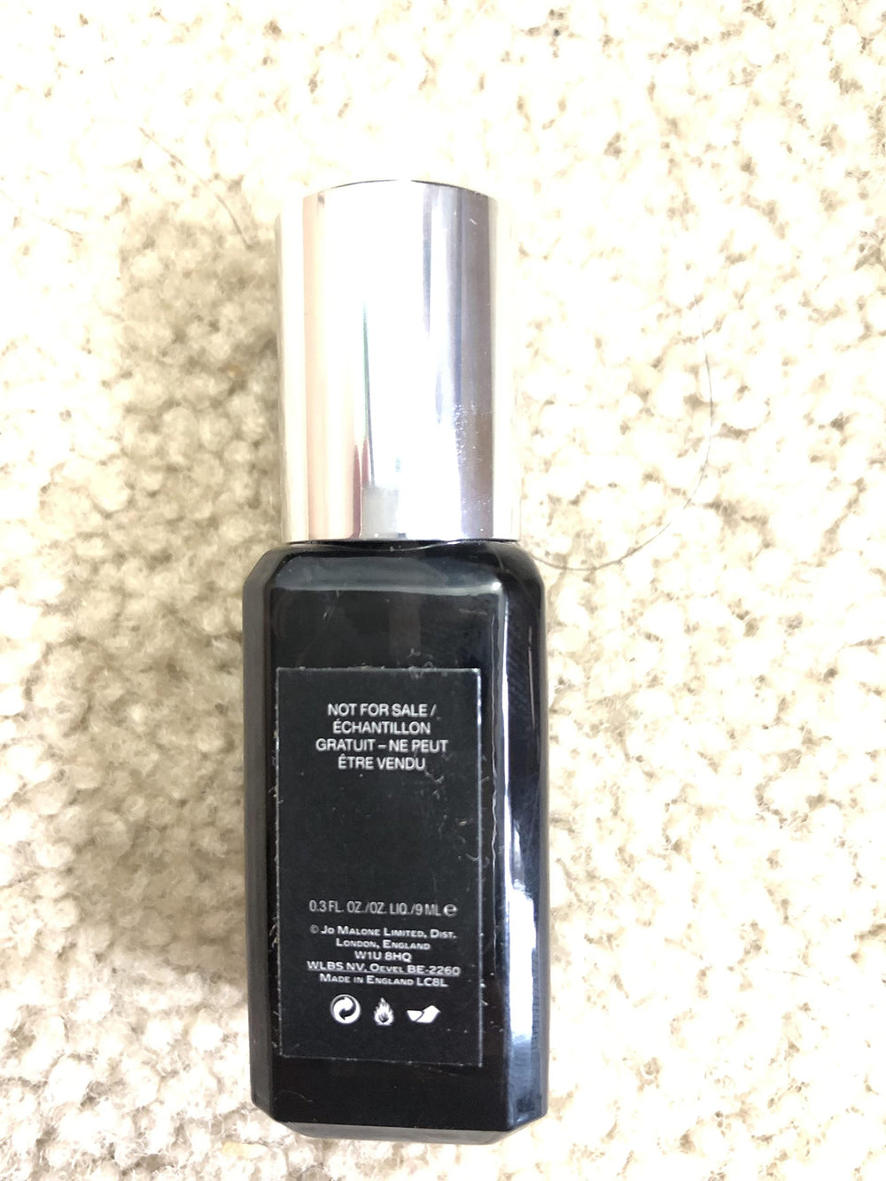 Jo Malone Cypress & Grapevine sample packaging for quick fragrance testing.