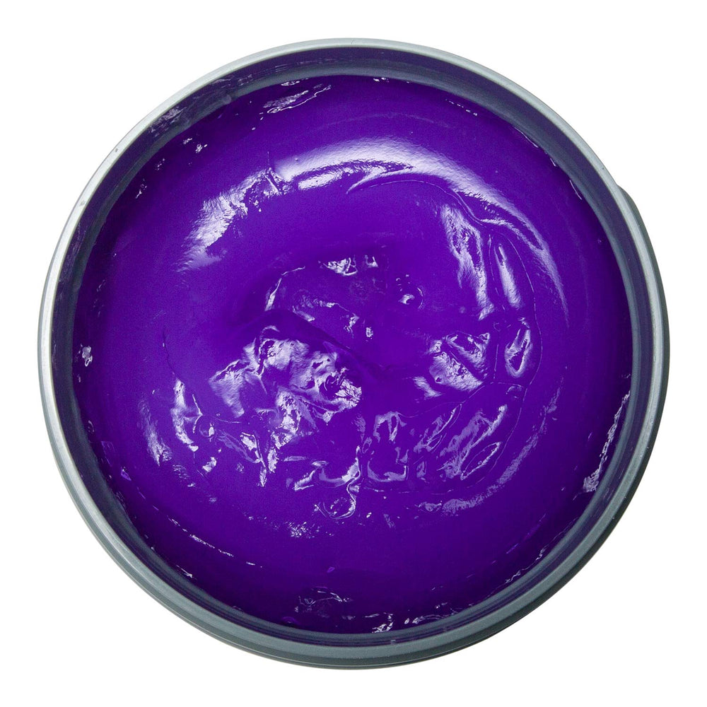 Johnny B. King Mode close-up highlights thick, no-flake formula.