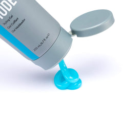 Johnny B Mode no-flake finish demonstrates long-lasting hold without flakes