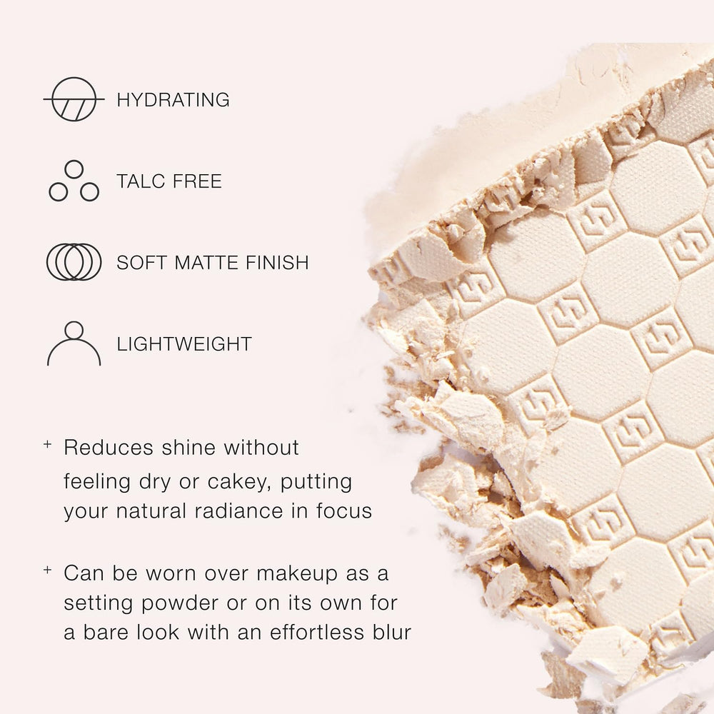 Jouer application shot at nose and T-zone shows oil control and diffused pores.