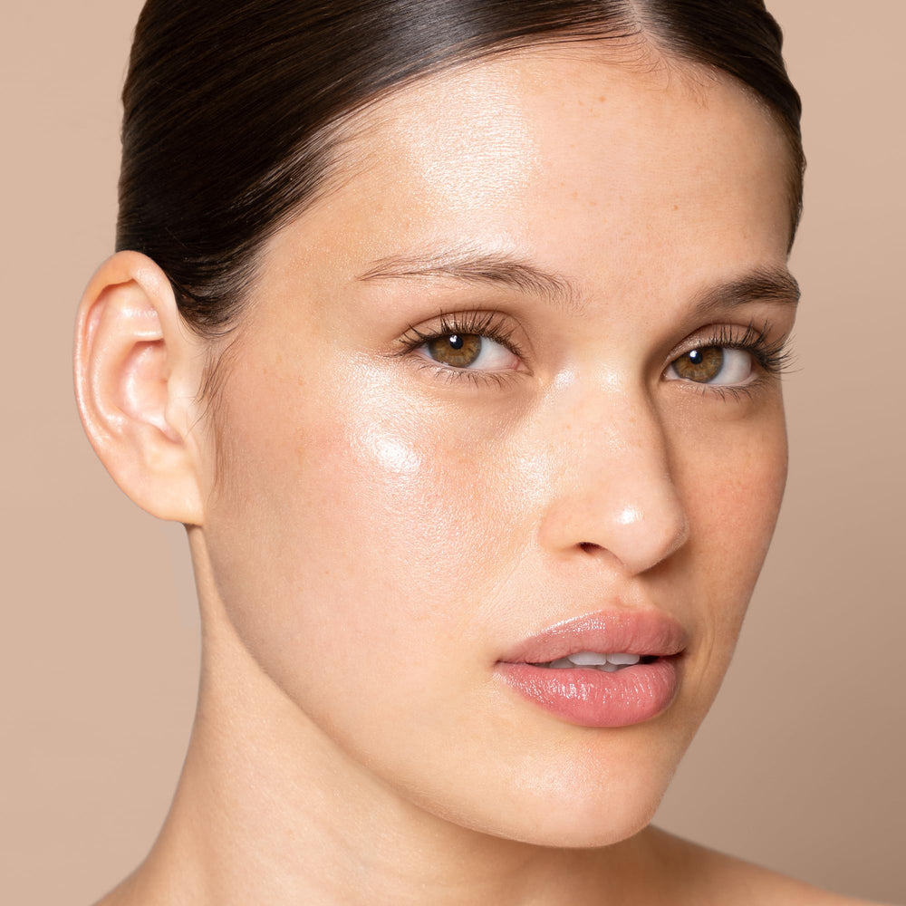 Jouer Glow Drops mixed with moisturizer for convenient, personalized radiance.