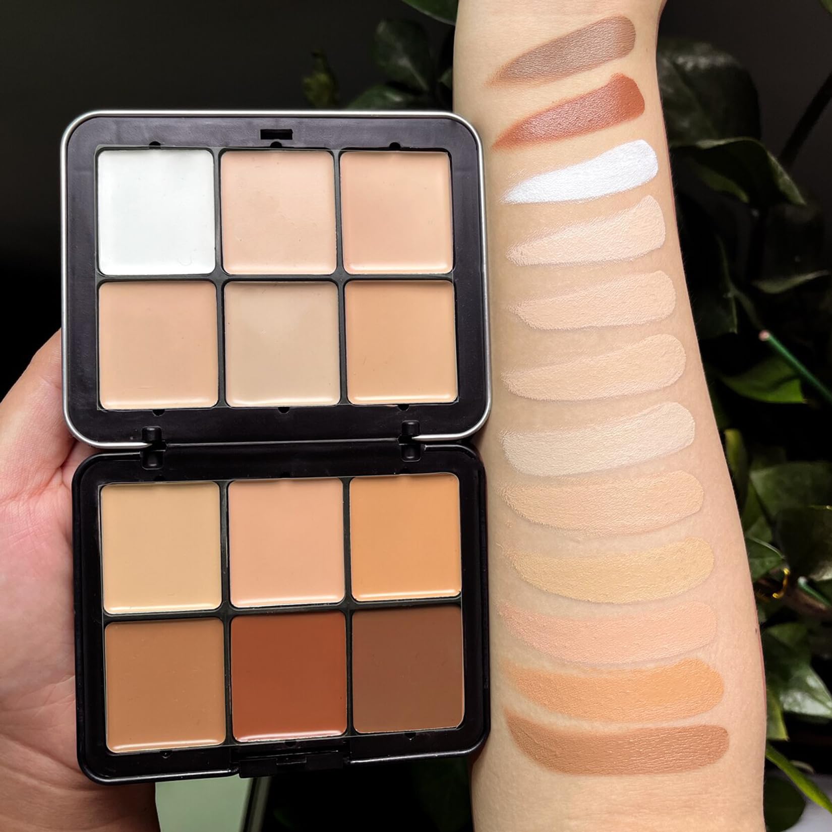 Joyeee concealer palette swatch close-up highlighting full coverage options