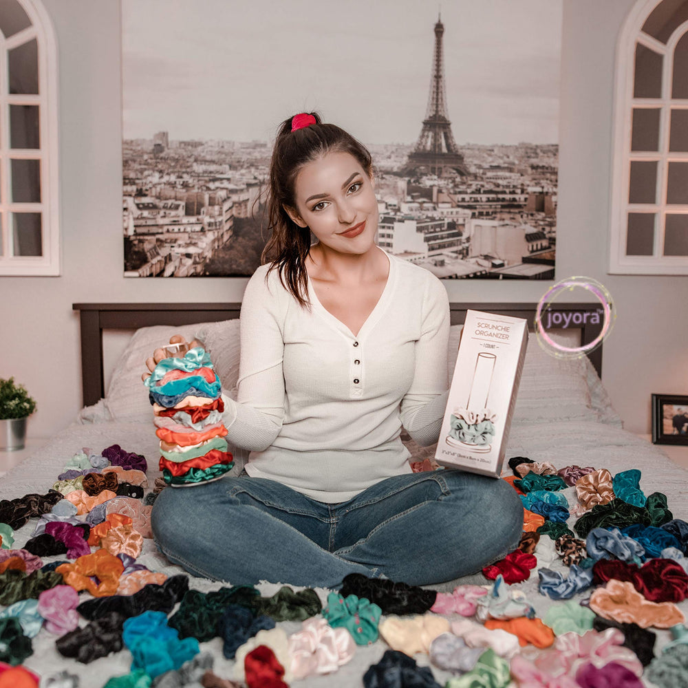 JOYORA vanity setup shows smooth snag-free slide of hair ties and bracelets