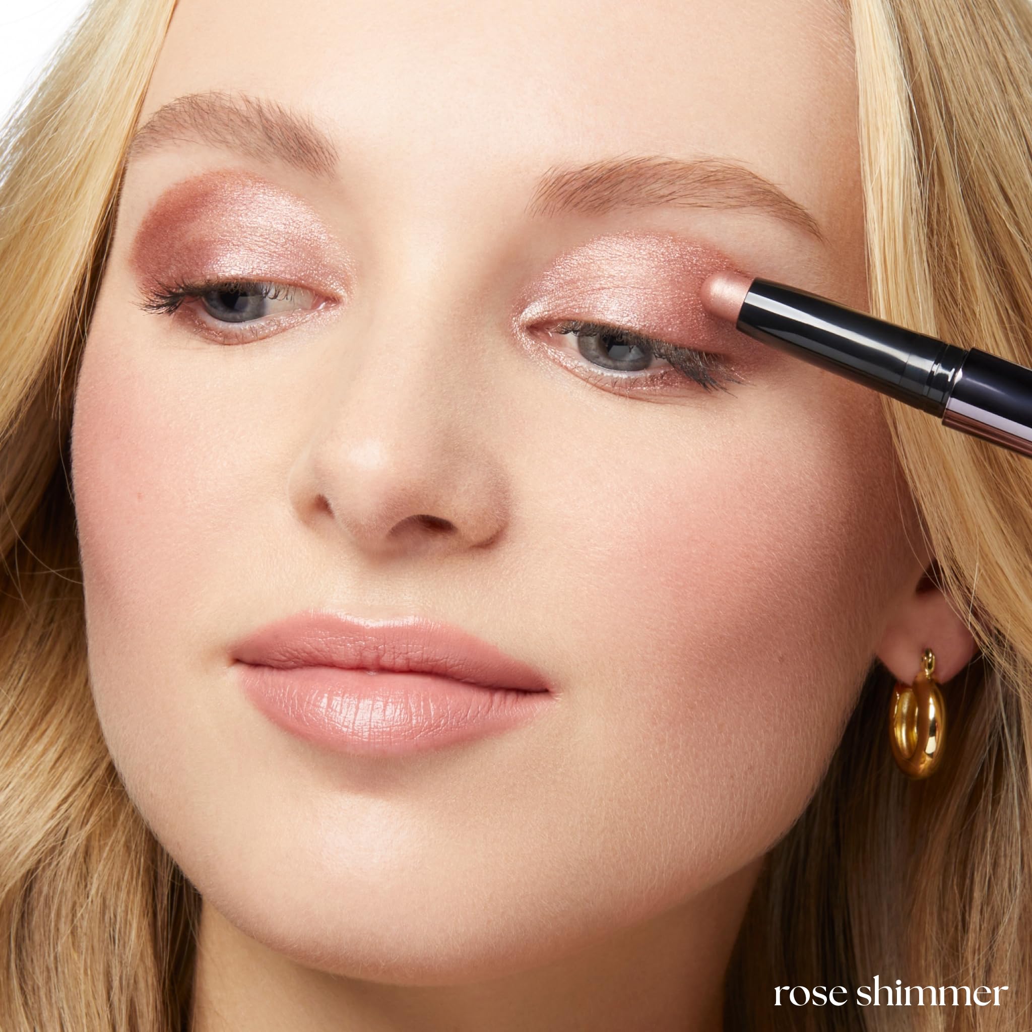 Julep Eyeshadow 101 Rose Shimmer built-in smudger demonstrated for quick blend on lid edge.