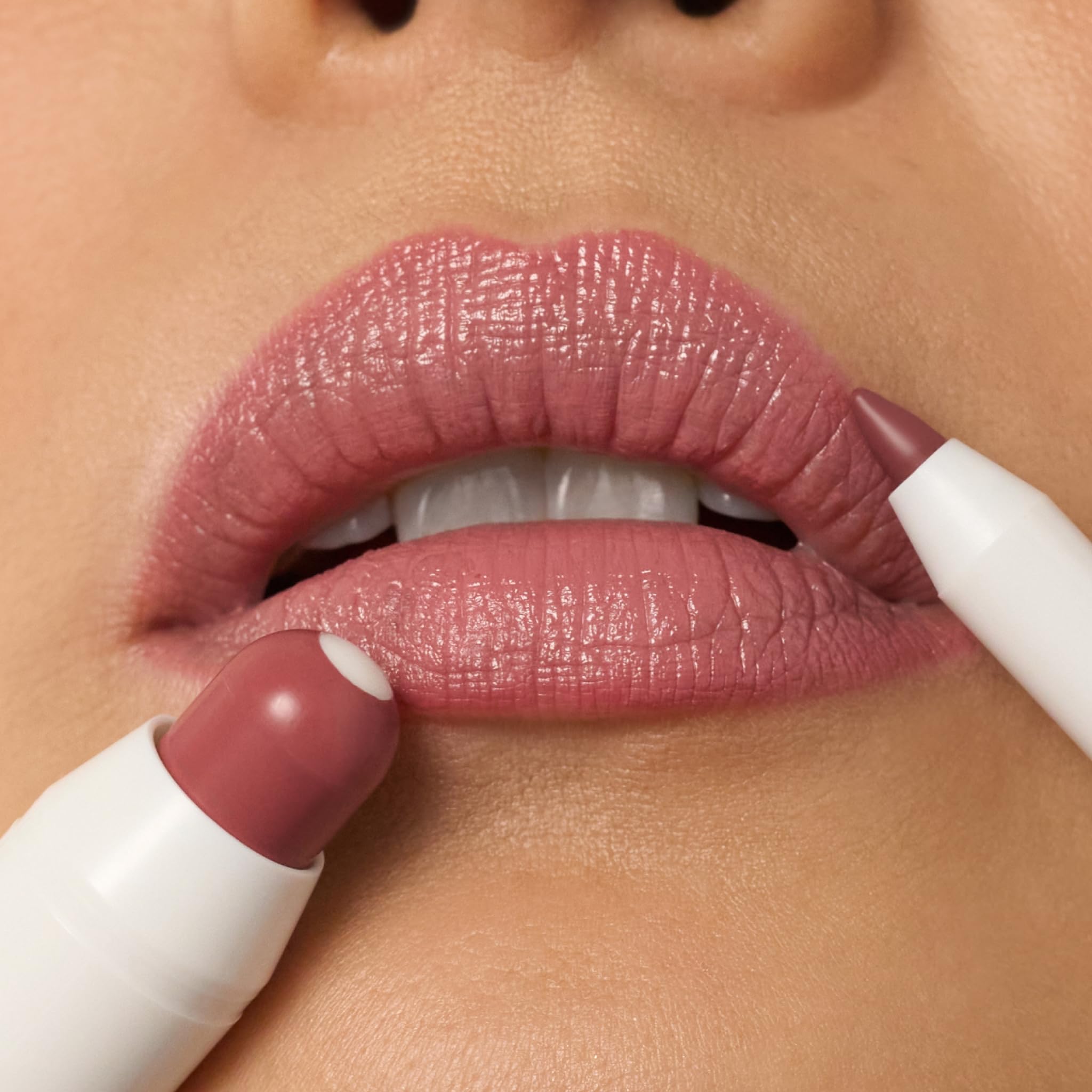 Julep It's Balm Tint Cinnamon Raisin glossy finish enhances natural lip shine.