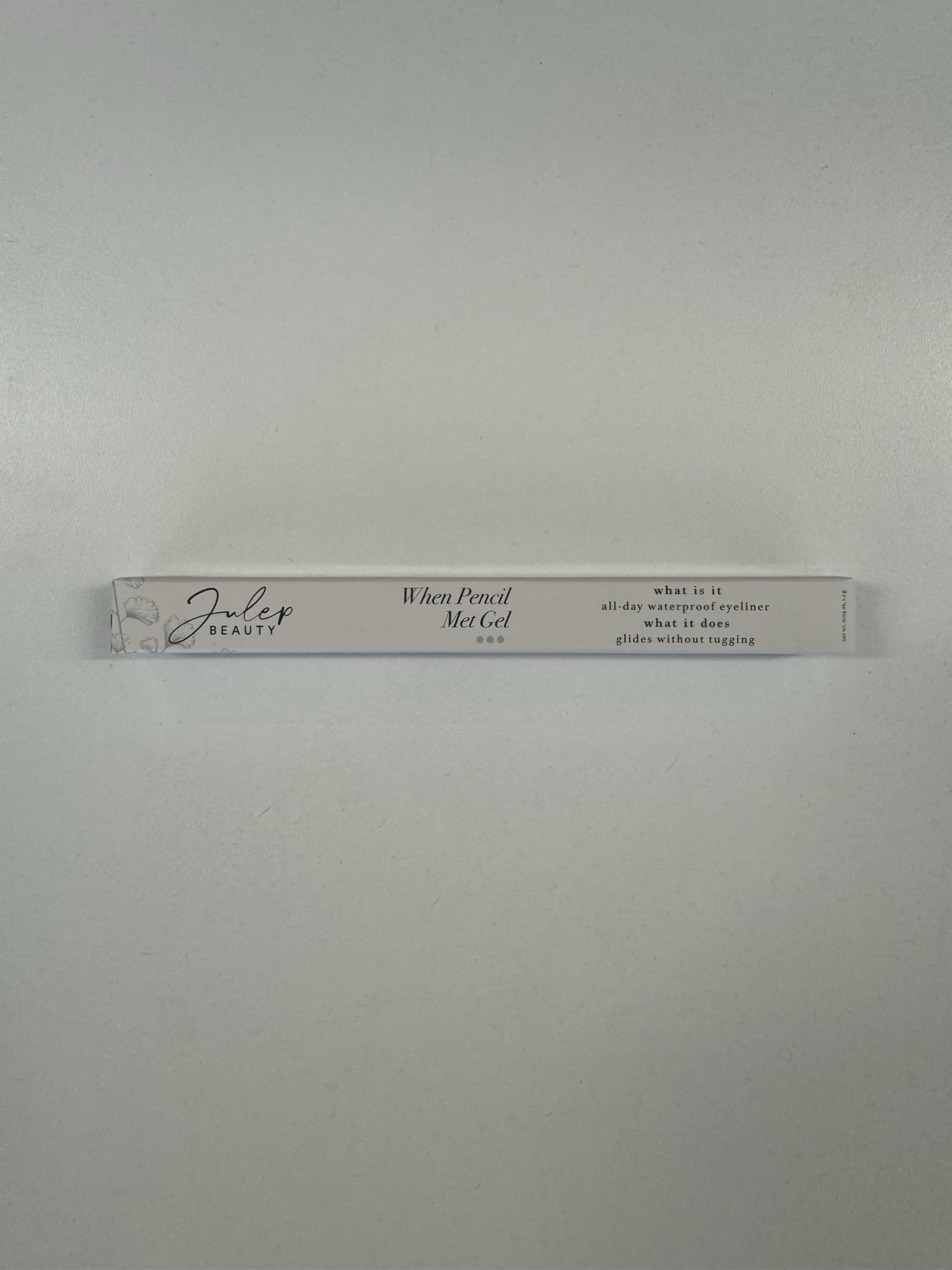 Julep When Pencil Met Gel tug-free tip for precise lines.