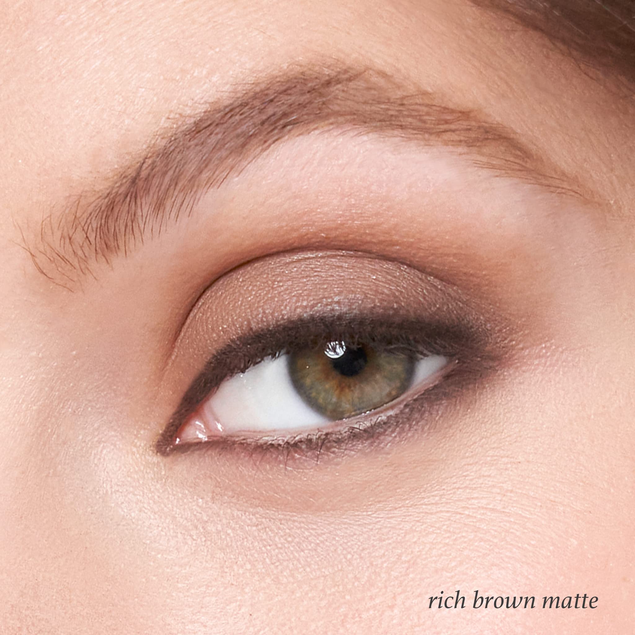 Julep When Pencil Met Gel ophthalmologist-tested eyeliner example.